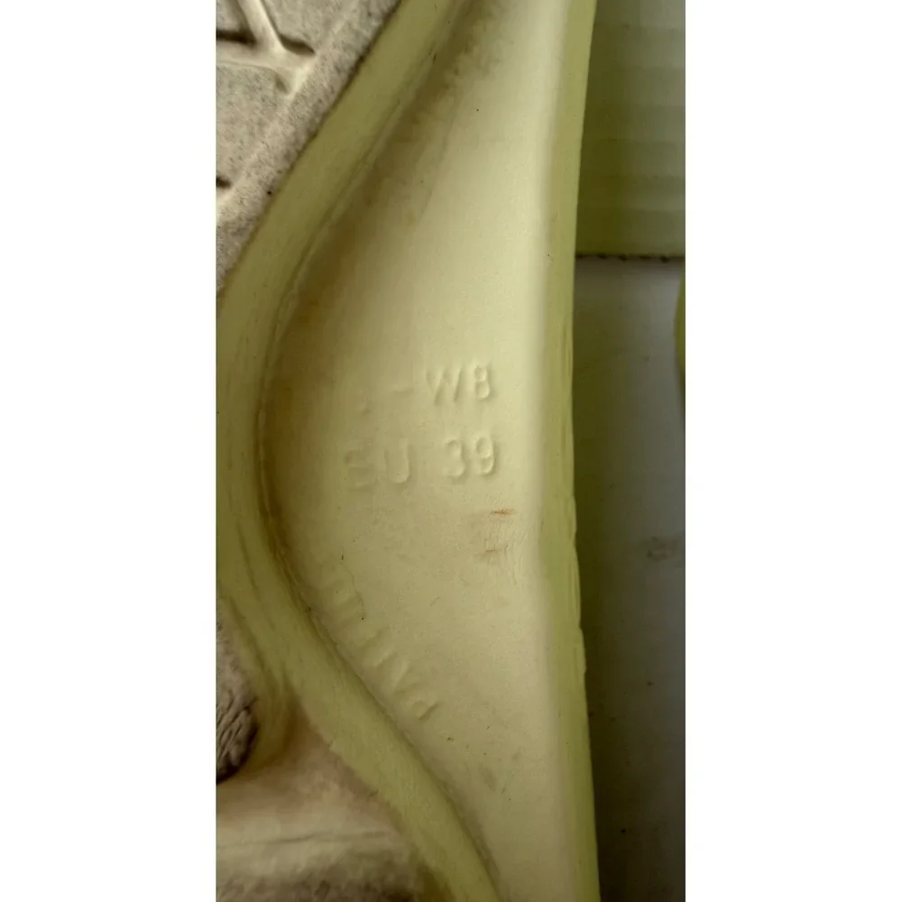 OOFOS OOahh Slide‎ Yellow Recovery Slide Comfort Sandals W8 M6
